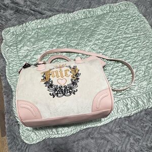 Juicy Couture - Heritage Satchel (Crystal/pink clay)